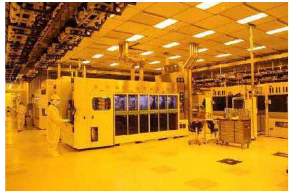 Een productieruimte voor computerchips (clean room)
