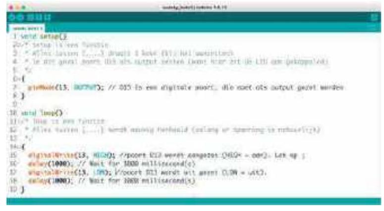 Een stukje sketch (code) voor Arduino (in de taal C). Achter de // tekens staat uitleg.